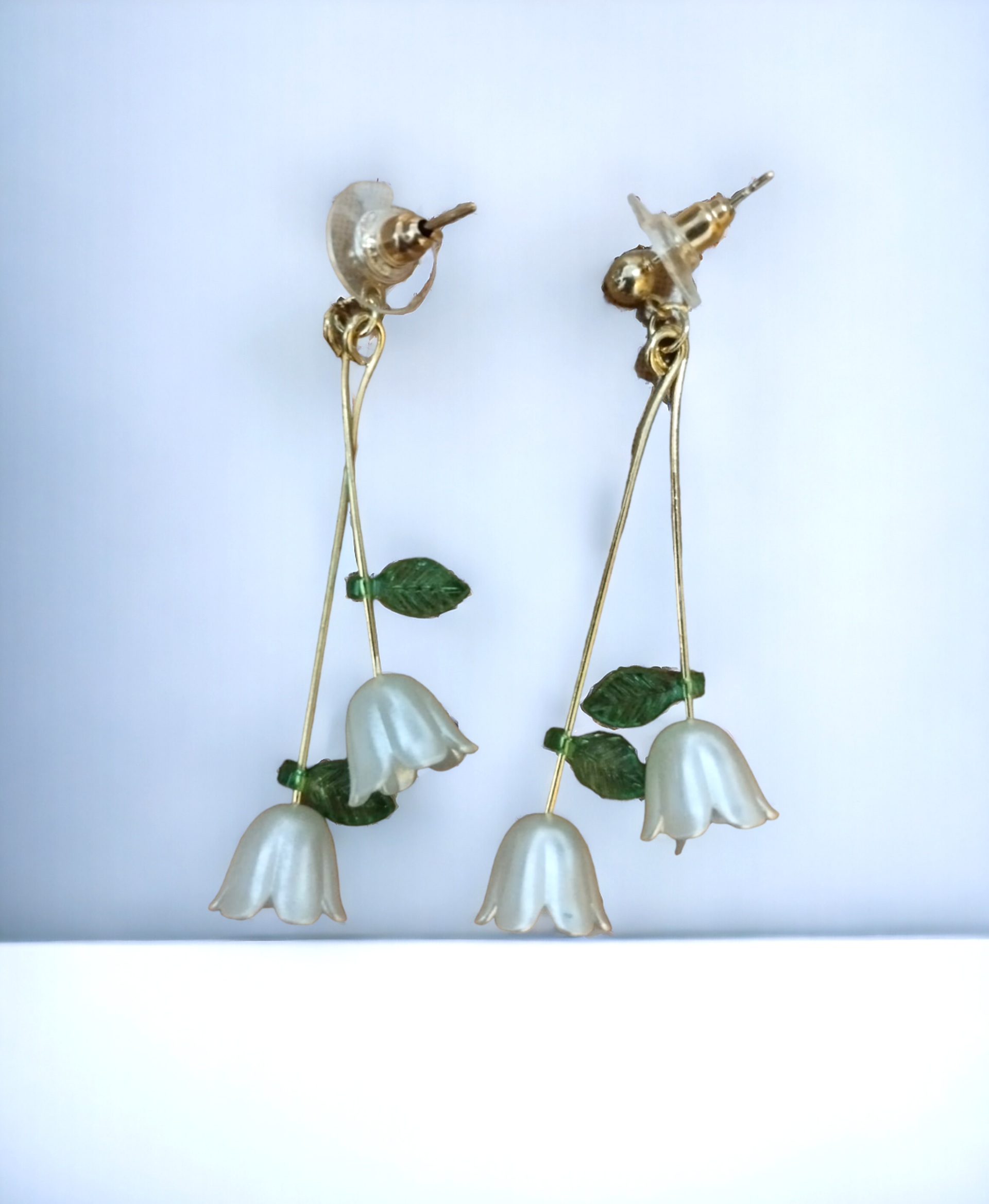 Pendientes Colgantes de Lirios de los Valles en Resina Epoxi:Flores que Perduran - 6