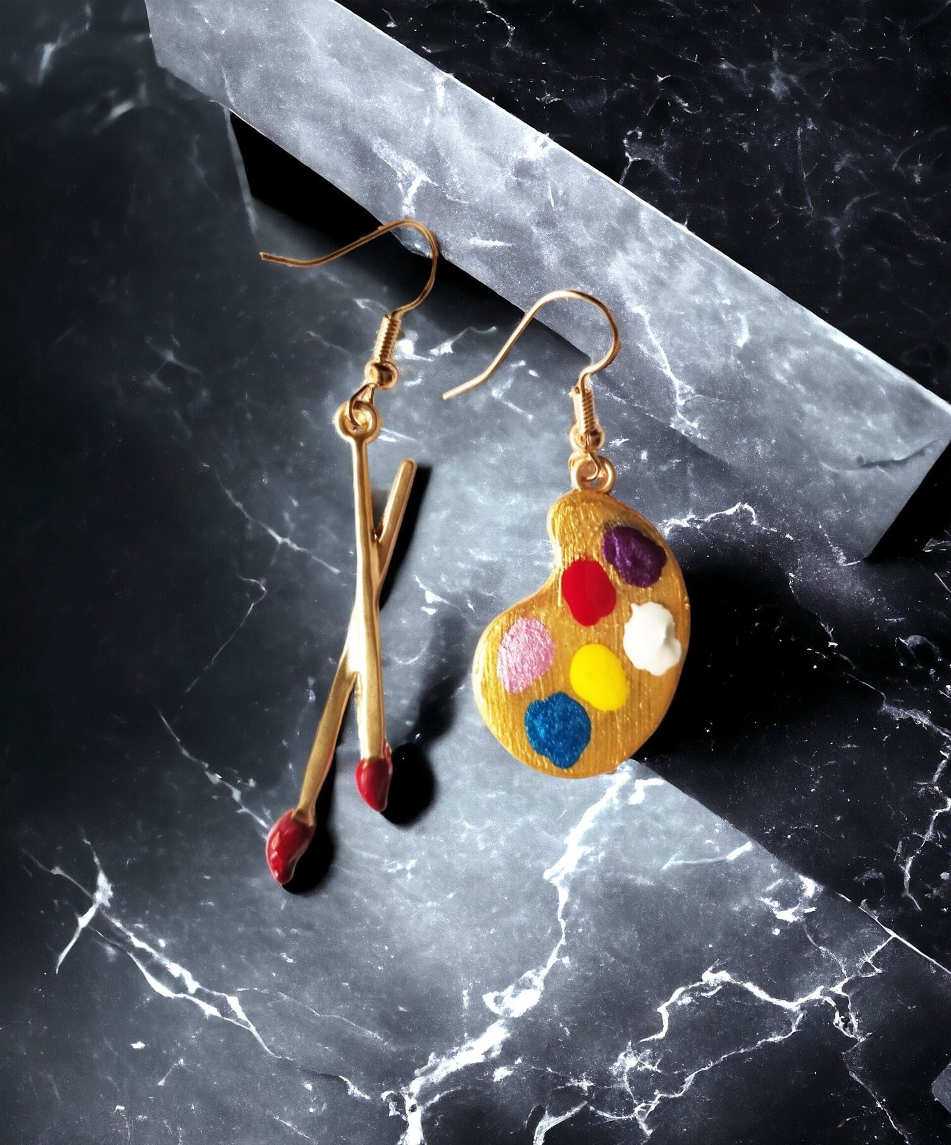 Pendientes Dorados con Paleta de Pintor y Pinceles - Elegancia y Creatividad (2) - 7
