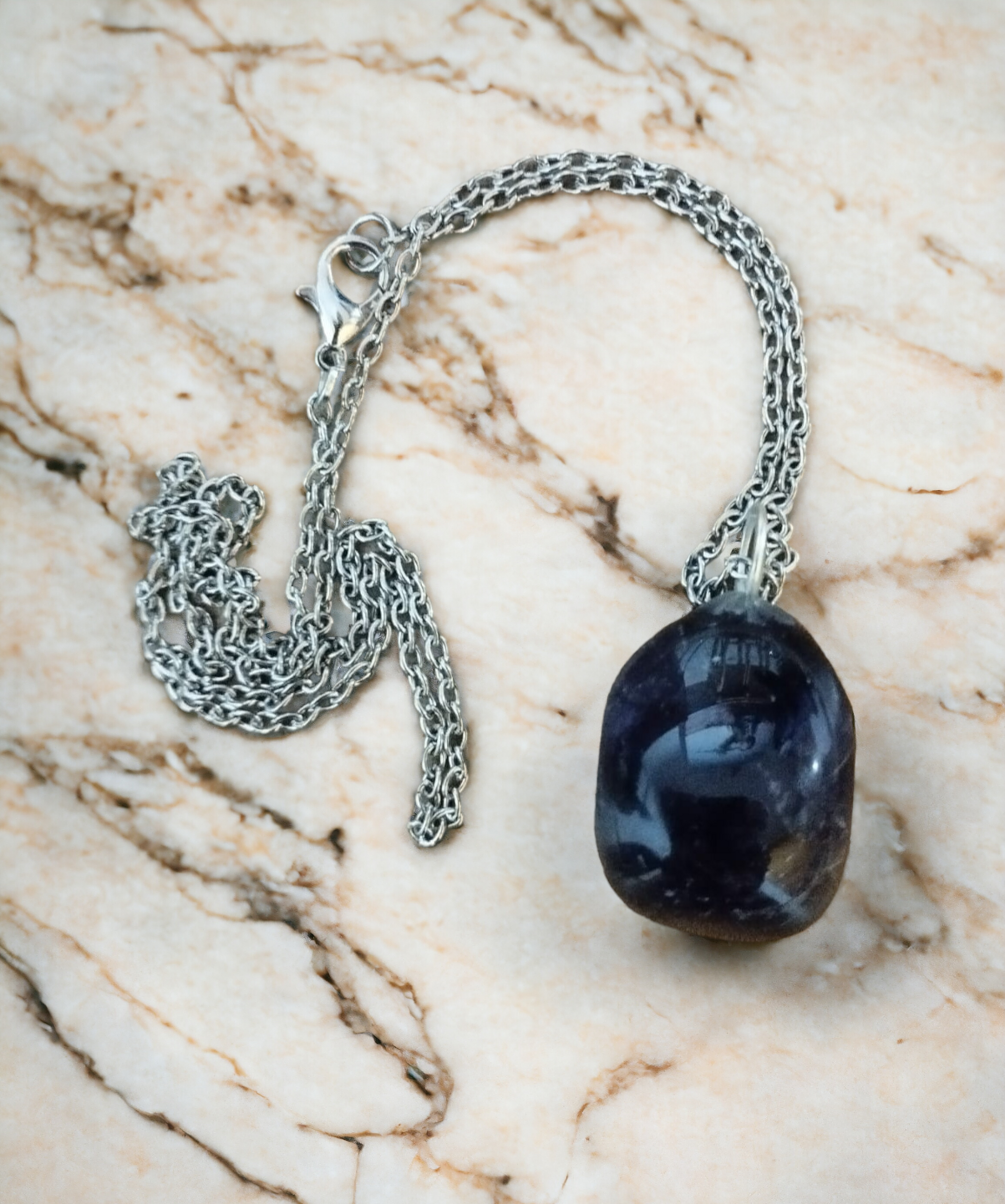 Colgante Redondeado de Amatista: Elegancia Natural en Tonos Púrpura - 5