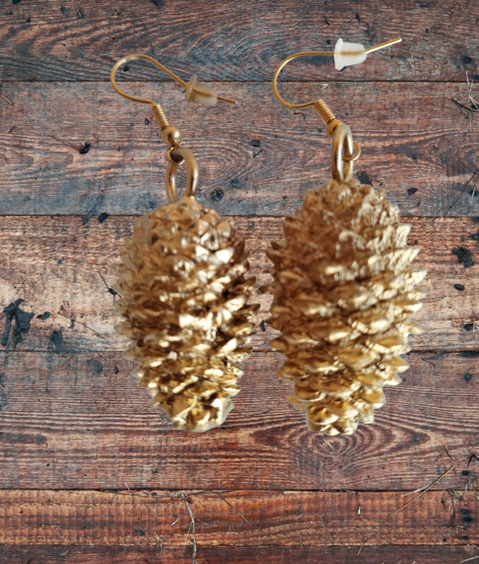 Pendientes de Pequeñas Piñas de la sierra de Altomira - Bañadas en Oro Cromado - 4