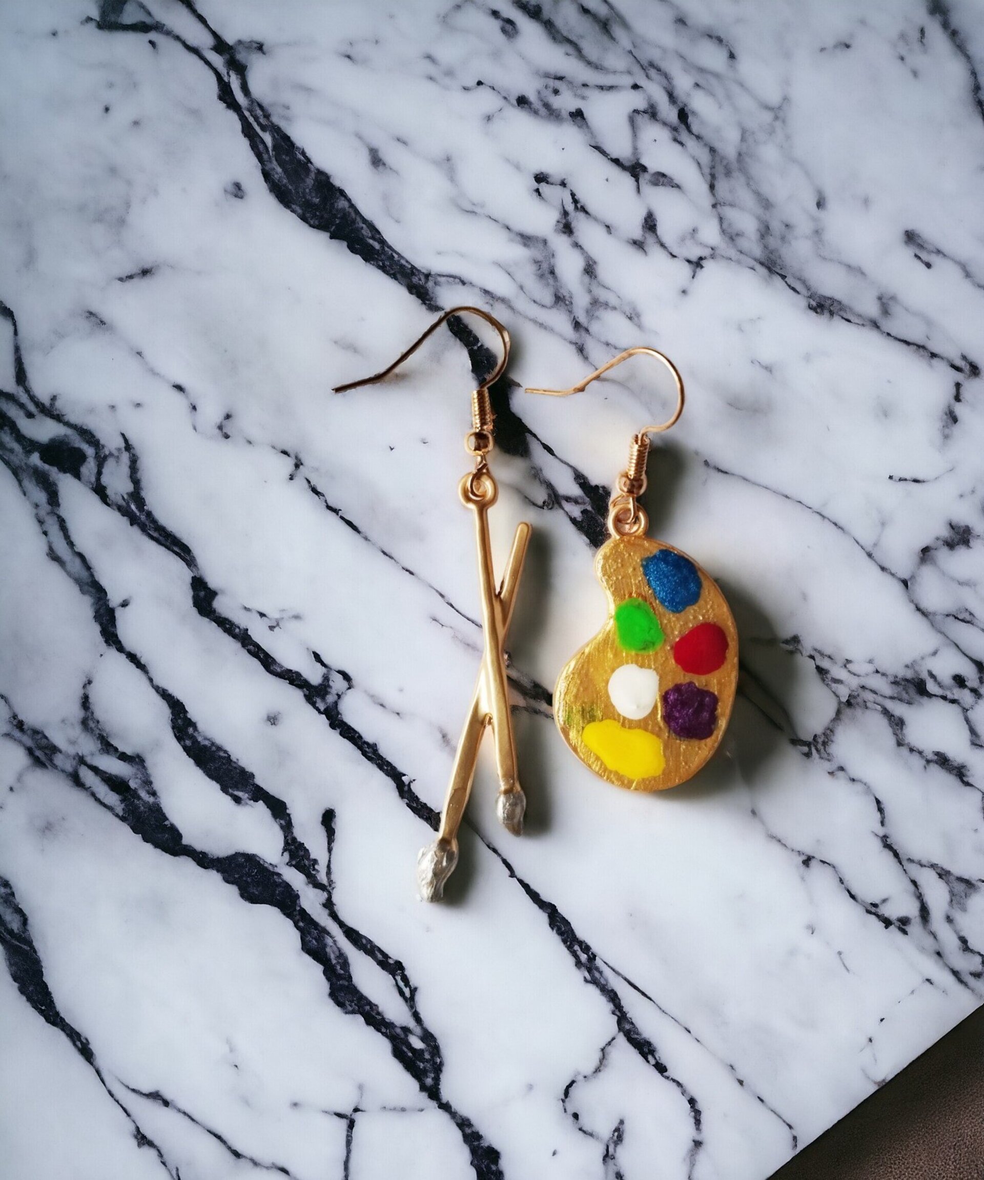 Pendientes Dorados con Paleta de Pintor y Pinceles - Arte y Estilo (1) - 6