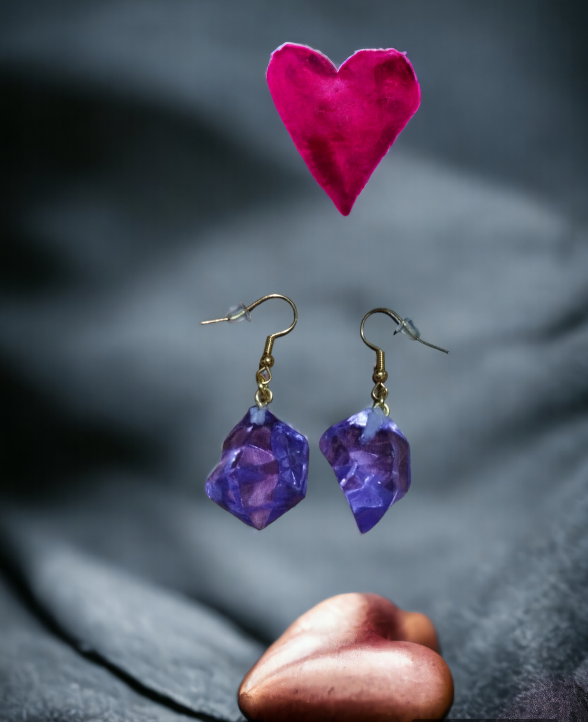 Pendientes Abstractos en Resina Epoxi Color Violáceo: Elegancia Vibrante - 4