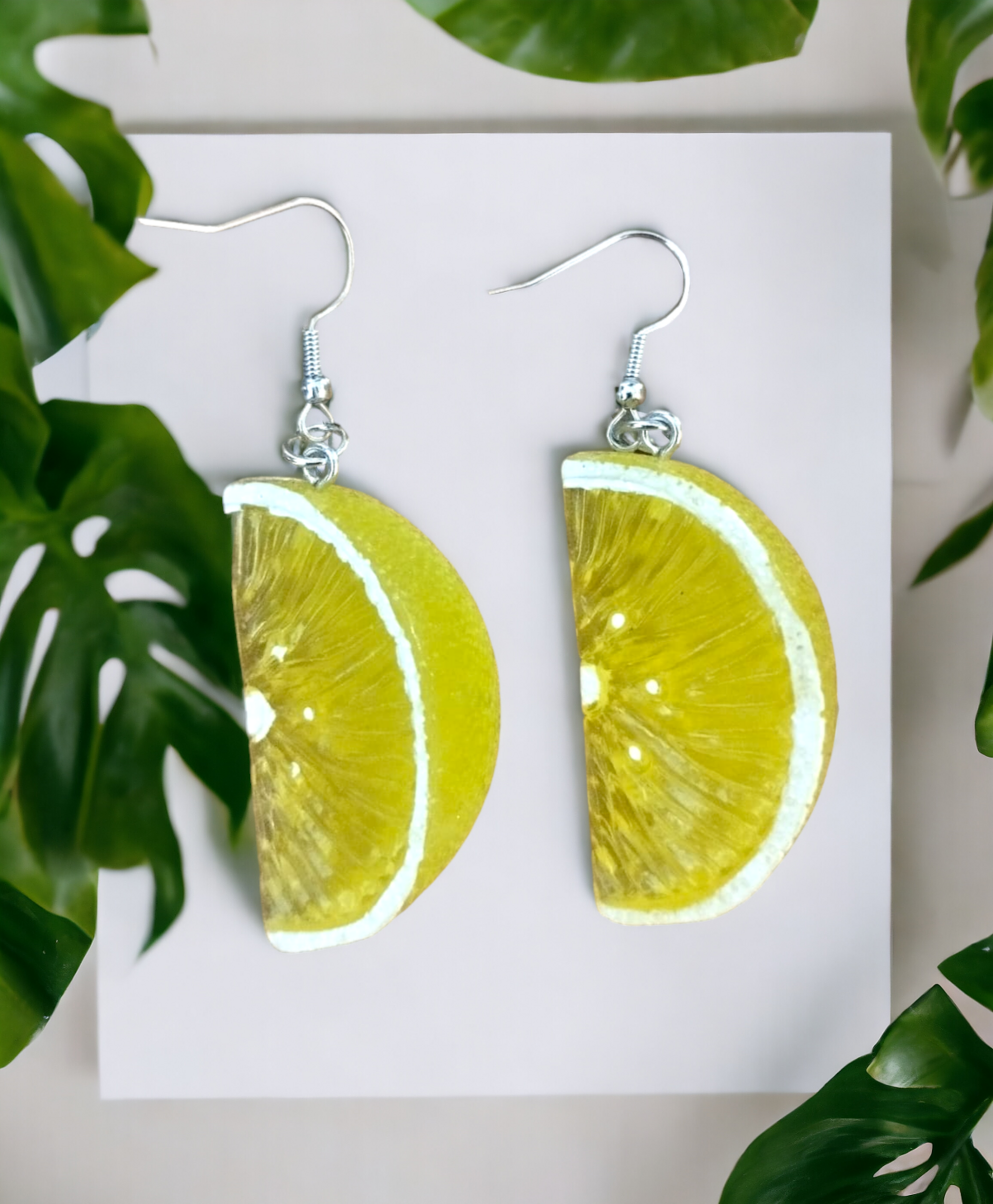Pendientes en Forma de Rajas de Limón: Frescura y Elegancia Citrus - 4