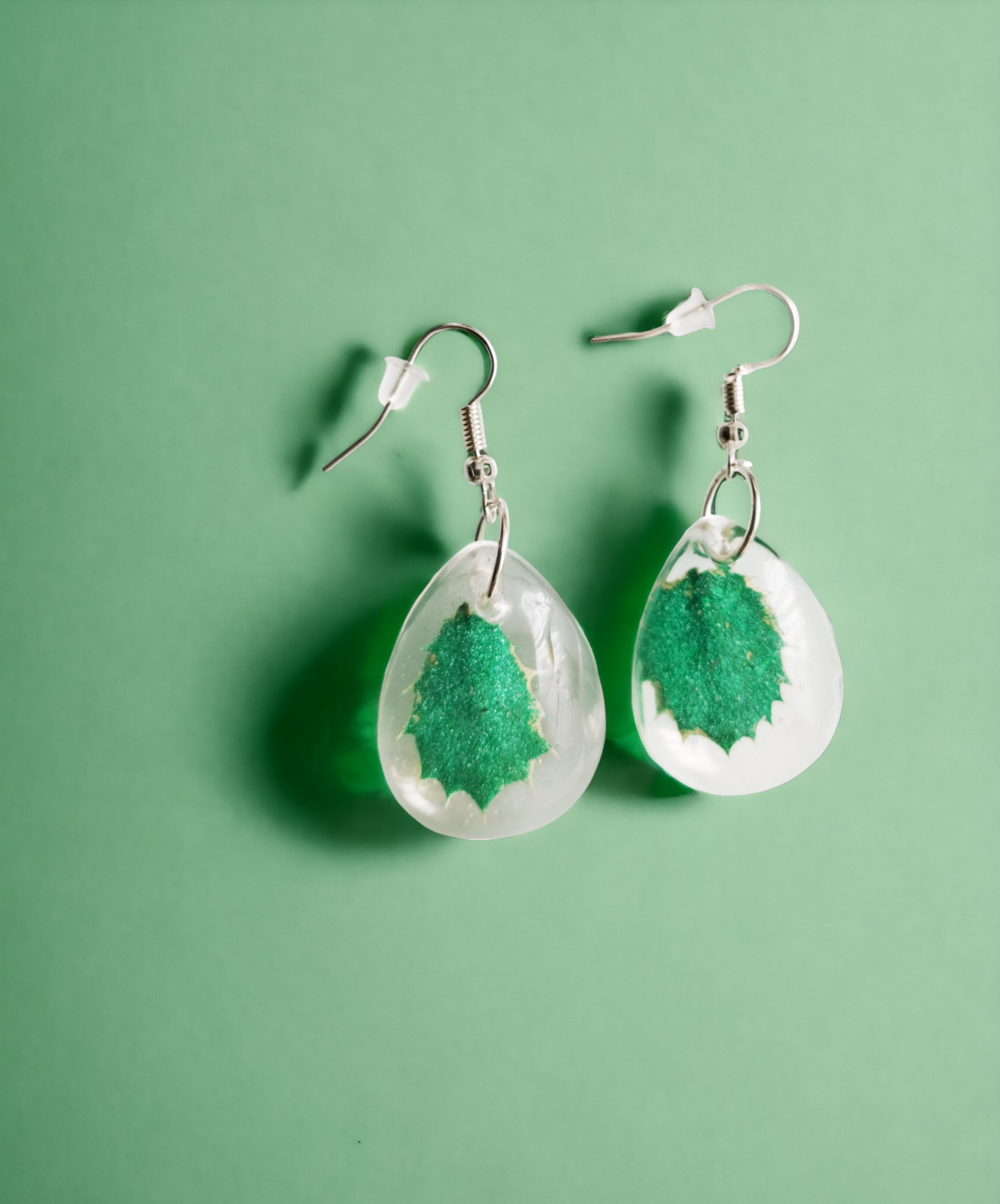 Encanto Natural: Pendientes de Hojas de Encina en Resina Epoxi - 10