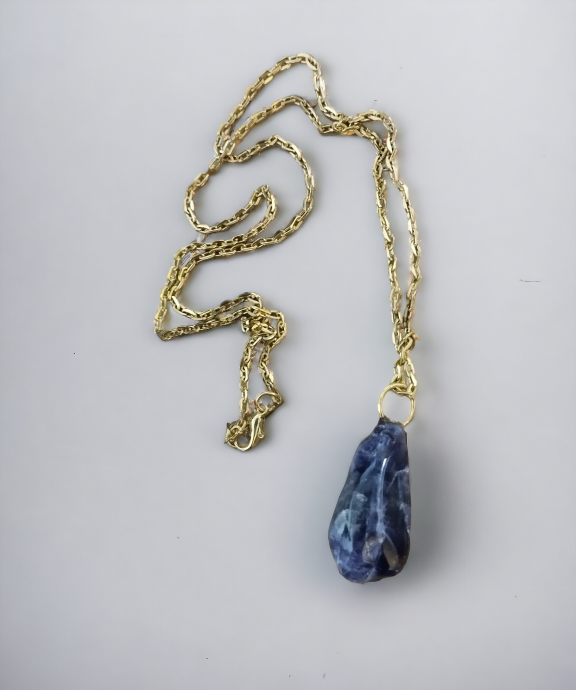 Colgante Alargado de Amatista: Elegancia en Formas Naturales - 3