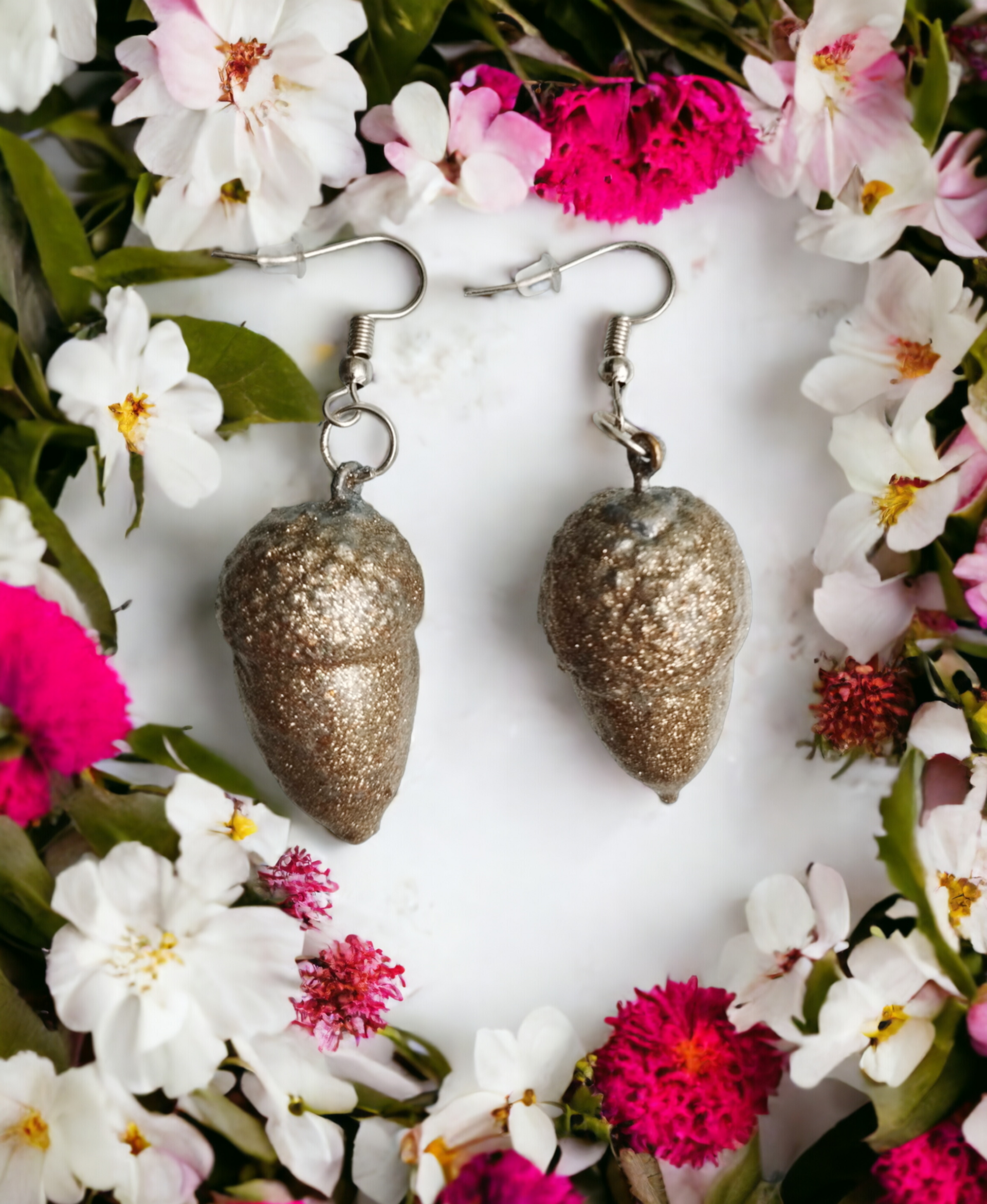Pendientes de Bellotas Naturales con Resina Epoxi y Purpurina Dorada - 3