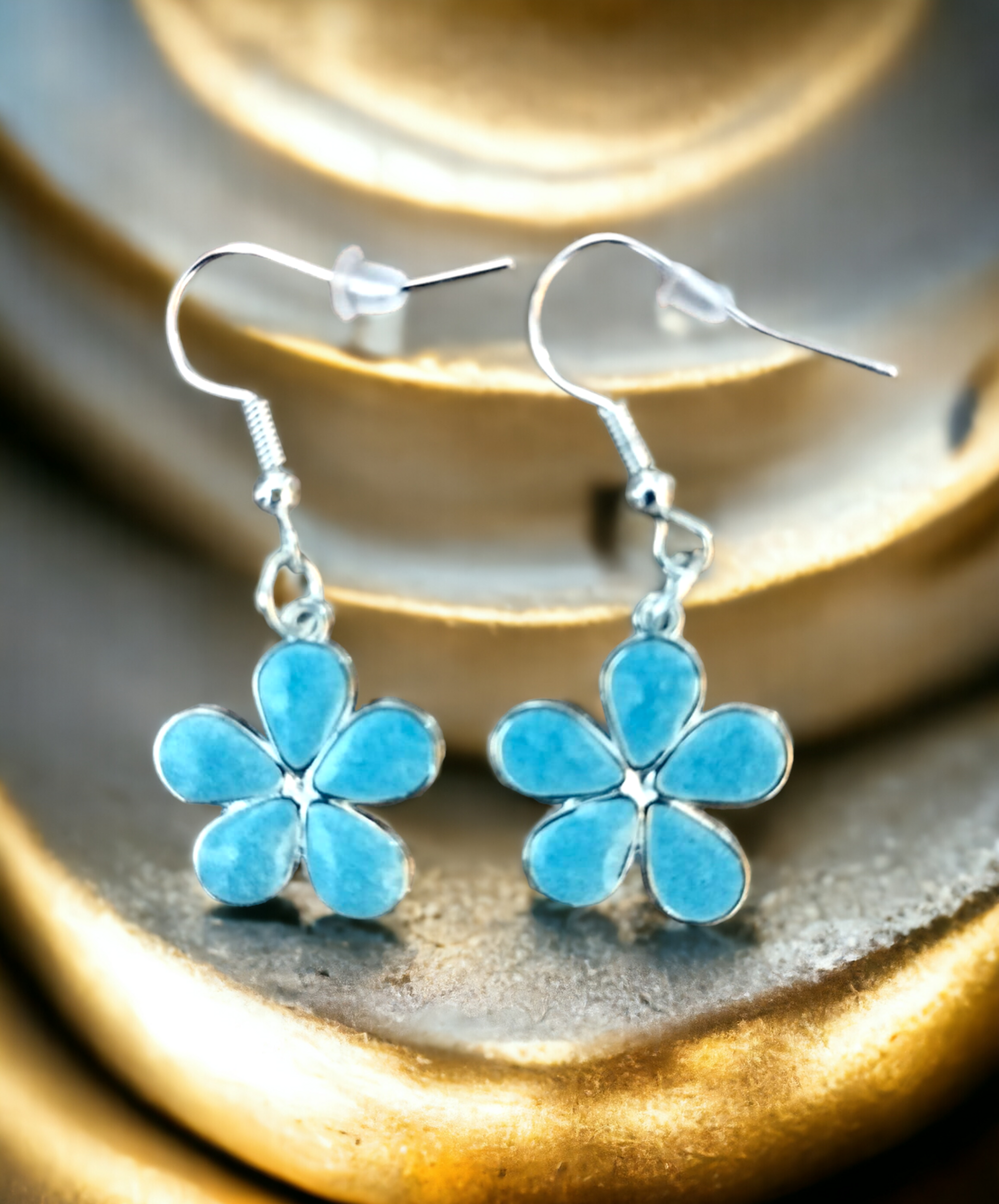 Pendientes Florales con Pétalos Azul Claro Nacarado (VENDIDO) - 3