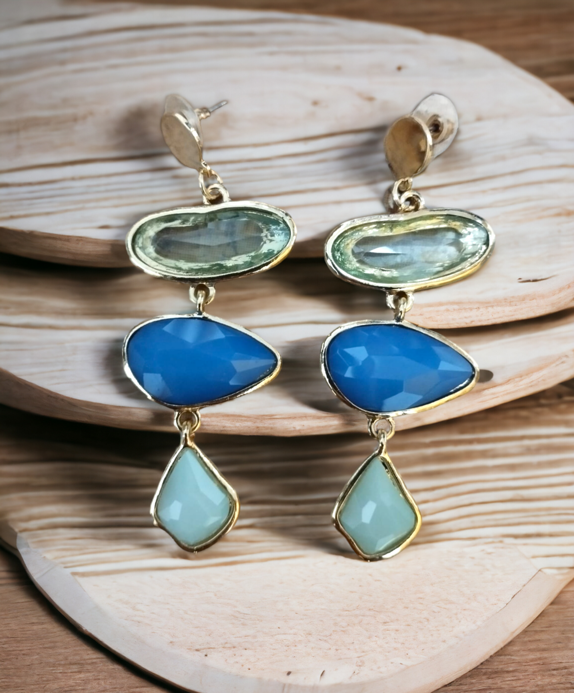 Pendientes Colgantes con Tres Piedras en Resina Epoxi: Tríada de Elegancia - 8