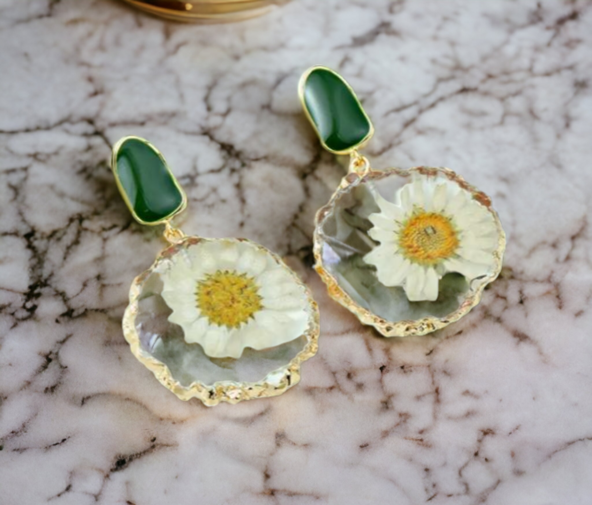 Pendientes de gota de flor de margarita natural de resina epoxi - 2