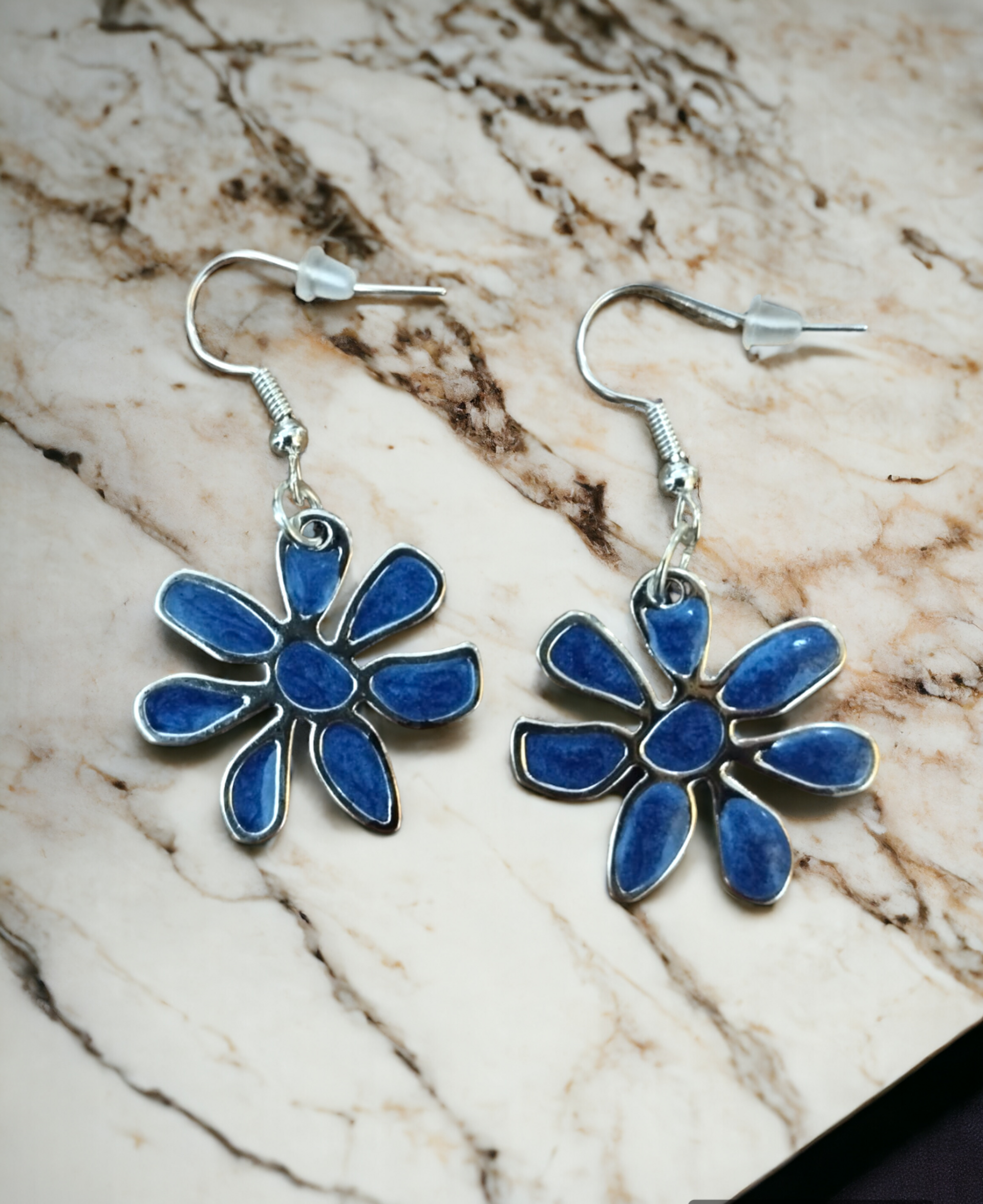 Pendientes Flor Mediana Azul Marino Nacarado: Sofisticación Oceánica - 11