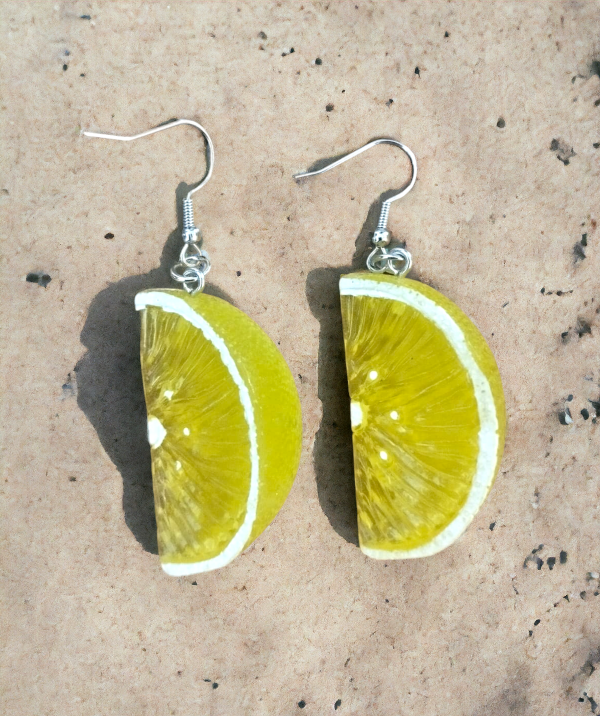 Pendientes en Forma de Rajas de Limón: Frescura y Elegancia Citrus - 3